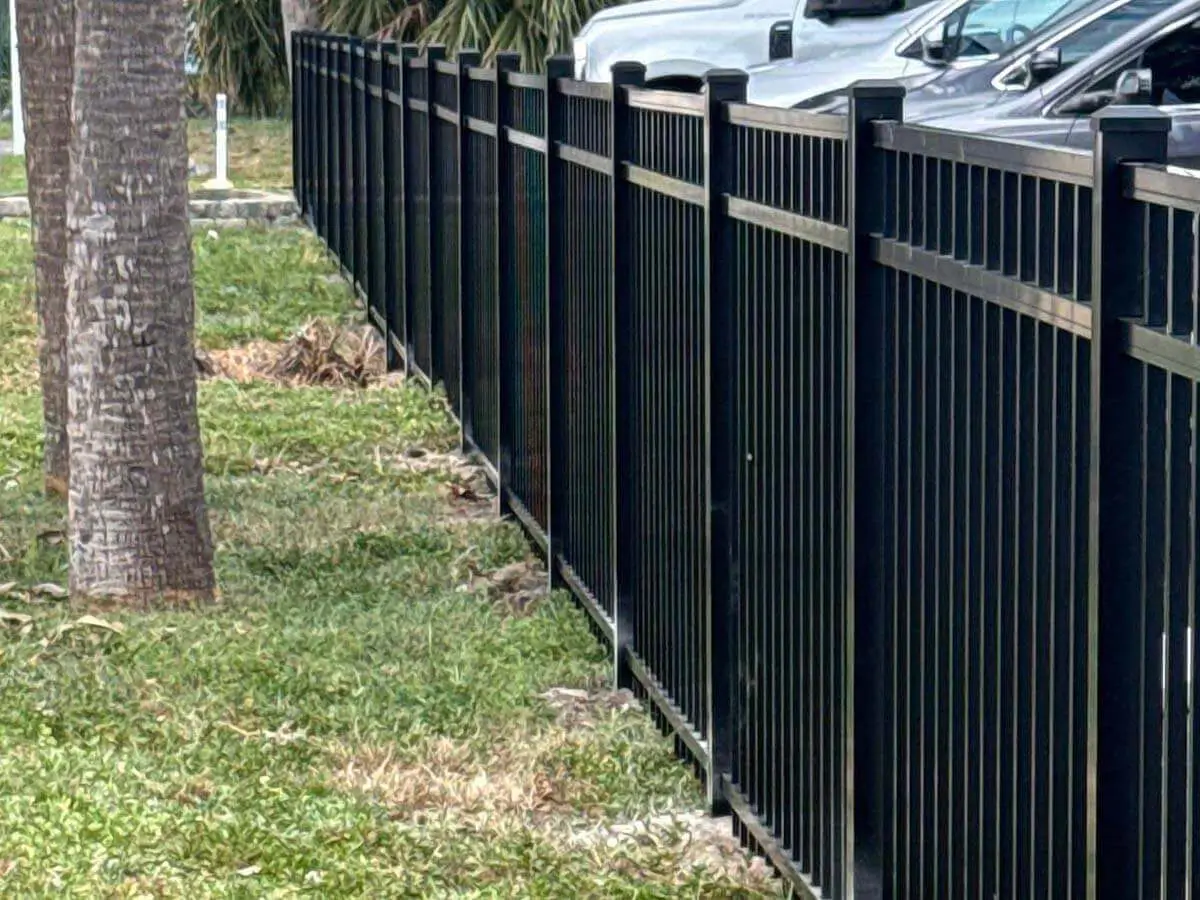 Commercial fence sarasota florida fence company 010226 03