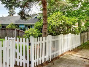 Photo of a wood picket fence