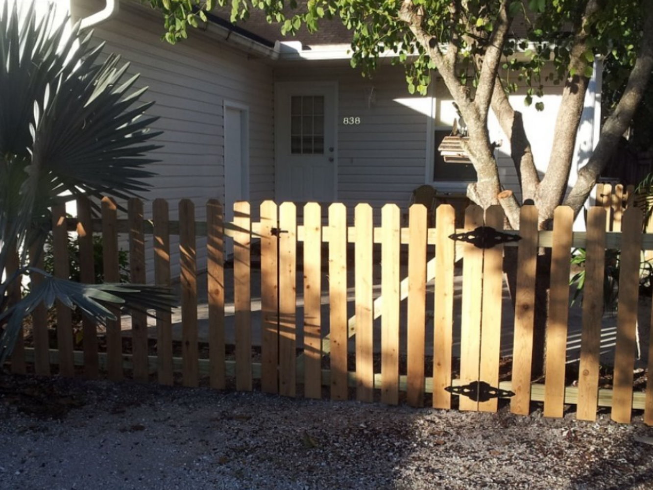 Charlotte County Florida residential fencing contractor