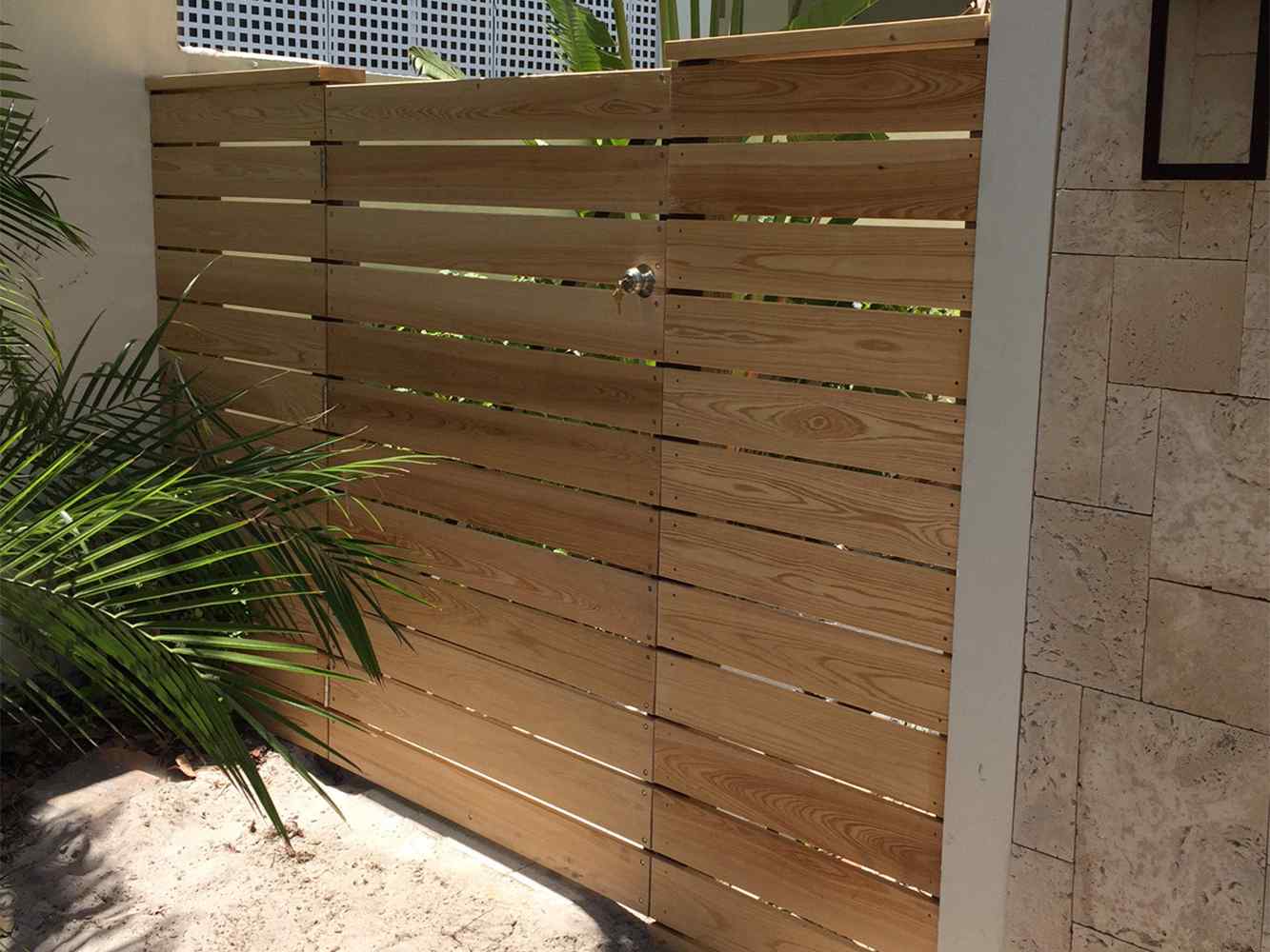 wood fence Samoset Florida