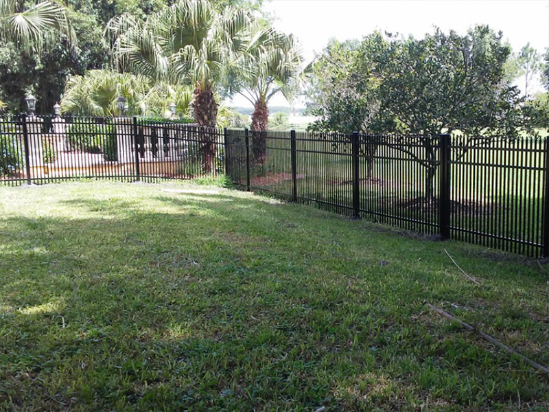 Residential aluminum fence in Sarasota Florida